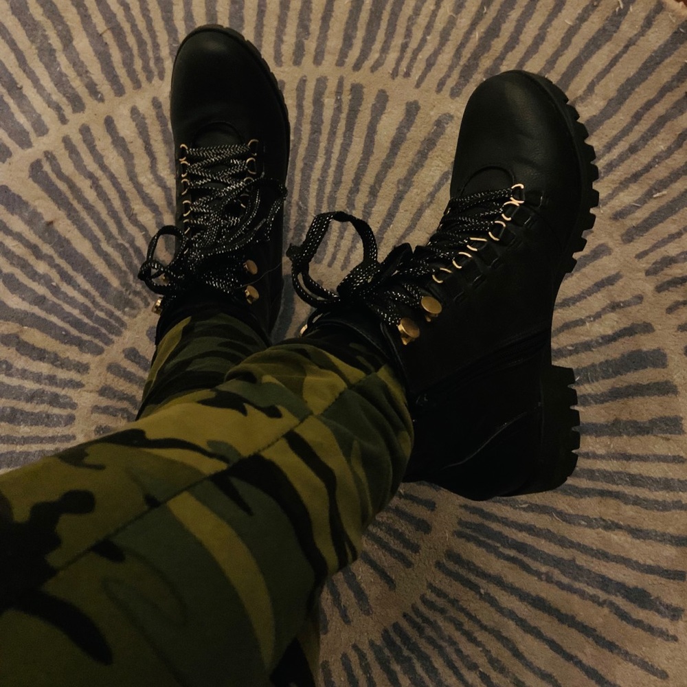 Black Boots